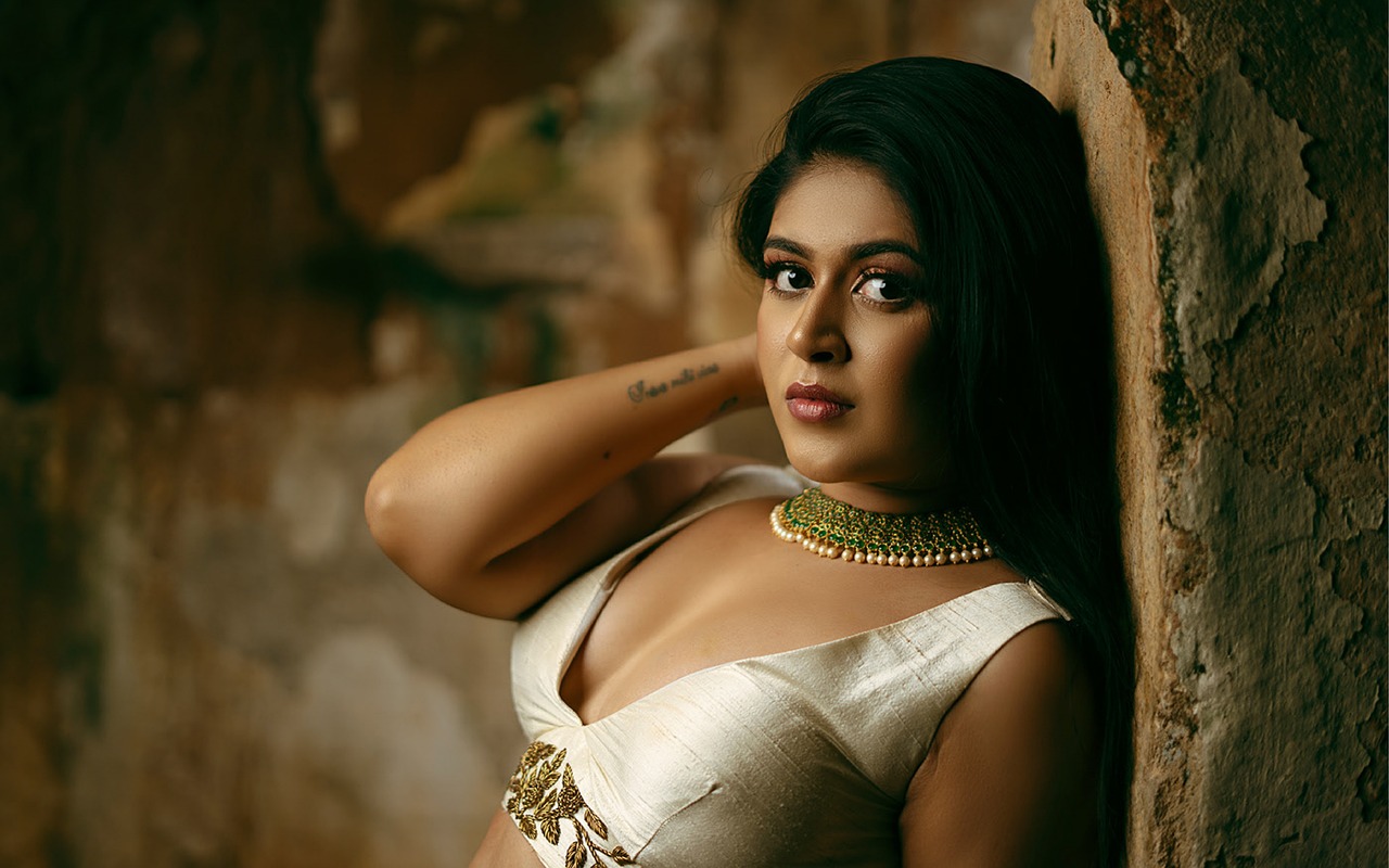 indian woman, beautiful woman, beautiful girl, portrait, model, indian girl, woman, girl, indian girl, indian girl, indian girl, indian girl, indian girl